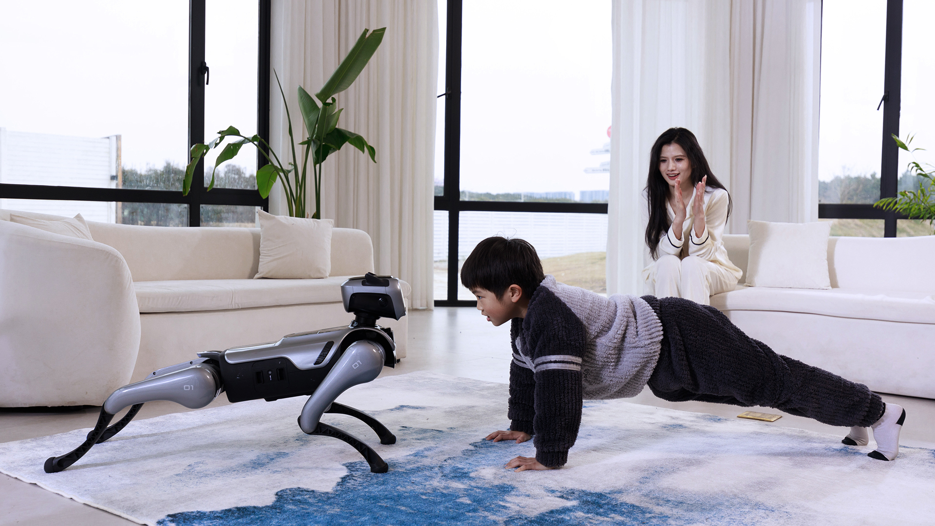 MagicDog EDU Roboterhund motiviert Kind zu sportlicher Aktivität im Wohnzimmer – interaktives Lernen durch Bewegung